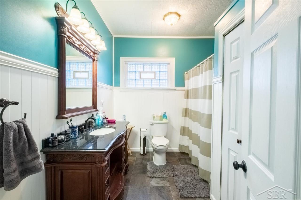 1901 3rd Street Bay City, MI 48708 - Photo 11 of 18 50072497-10.JPG
