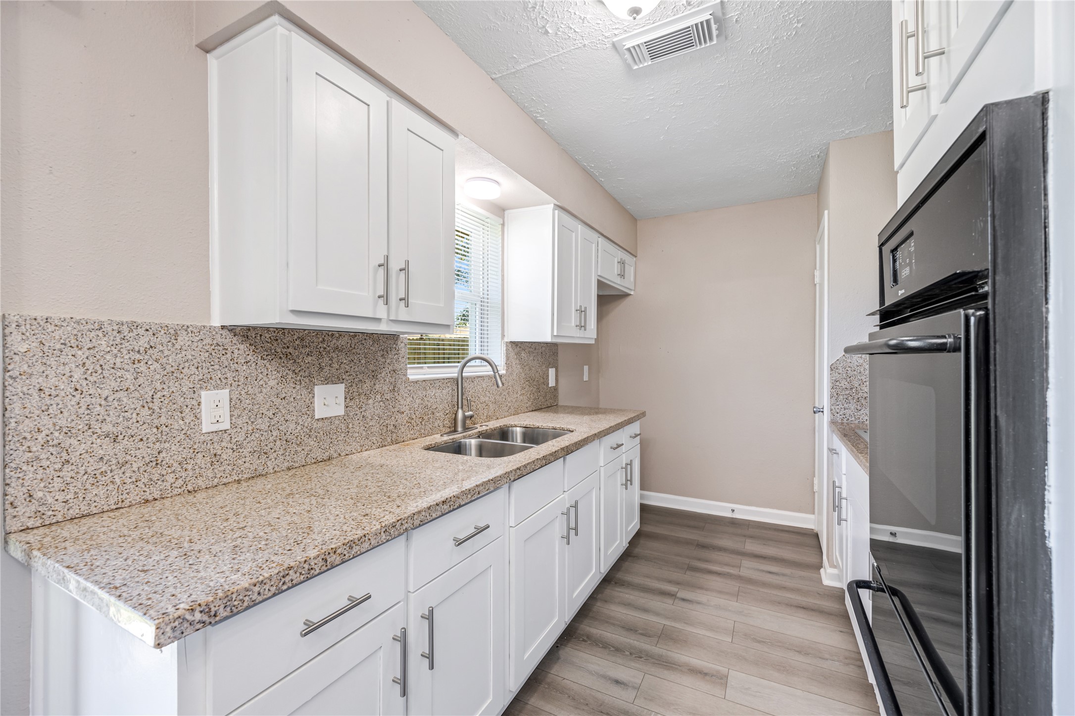 9614 Bean Street Houston, TX 77078 - Photo 17 of 28