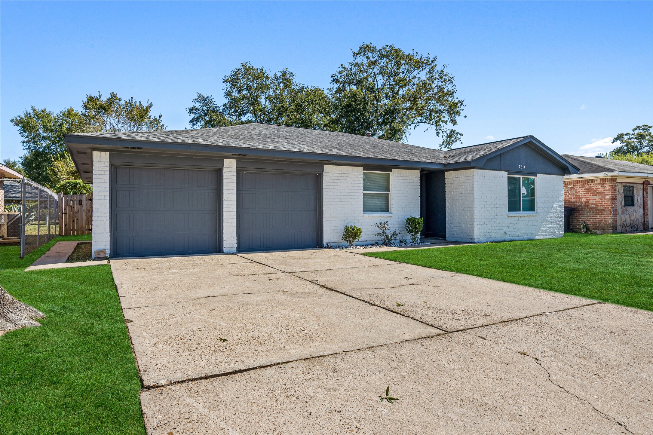 9614 Bean Street Houston, TX 77078 - Photo 2 of 28