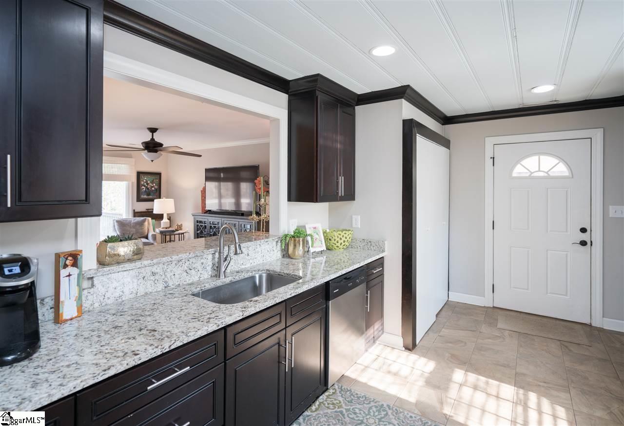 710 Parkins Mill Road Greenville, SC 29607 - Photo 10 of 29