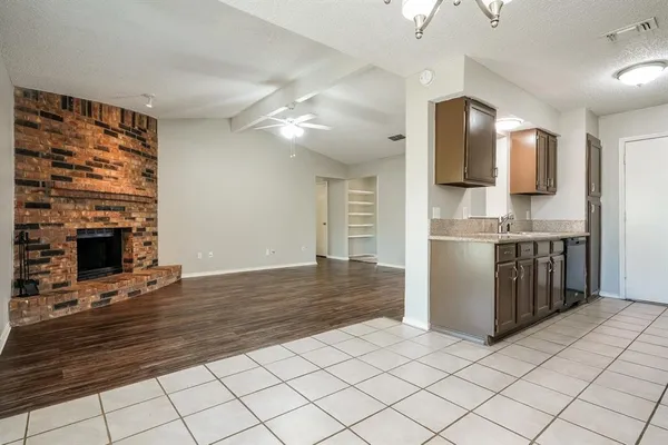 $2,070 | 6117 Autumn Springs Drive, Arlington, TX 76001
