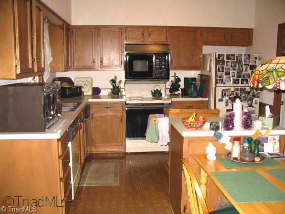 558 Lindley Road Greensboro, NC 27410 - Photo 5 of 9 Other. Kitchen