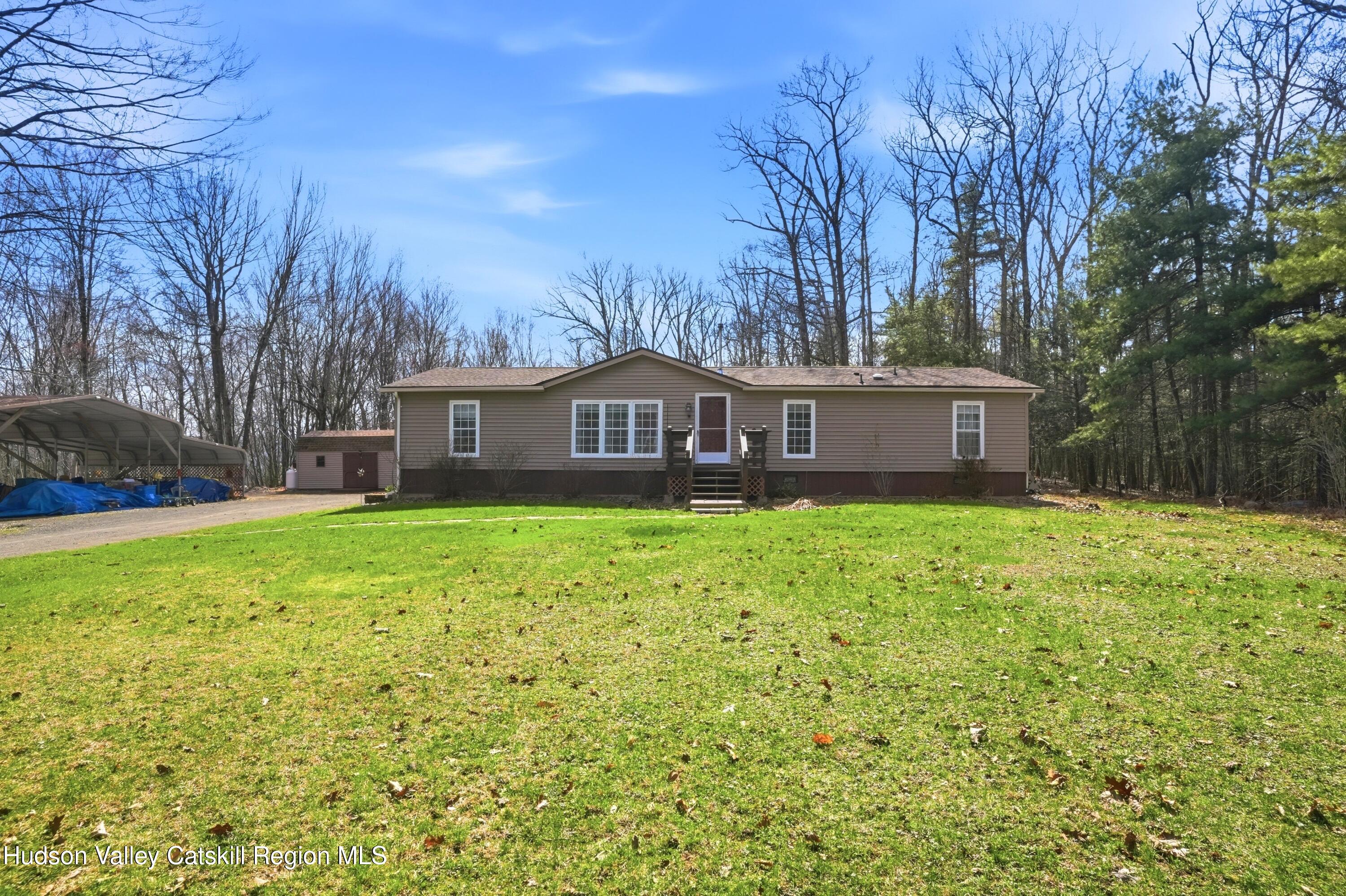 251 City Hall Road Kerhonkson, NY 12446 - Photo 4 of 43 4-print-DSC00291