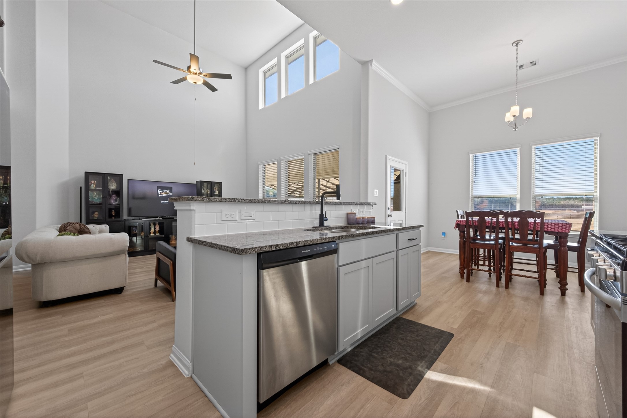 9725 Guadalupe Street Conroe, TX 77303 - Photo 18 of 41