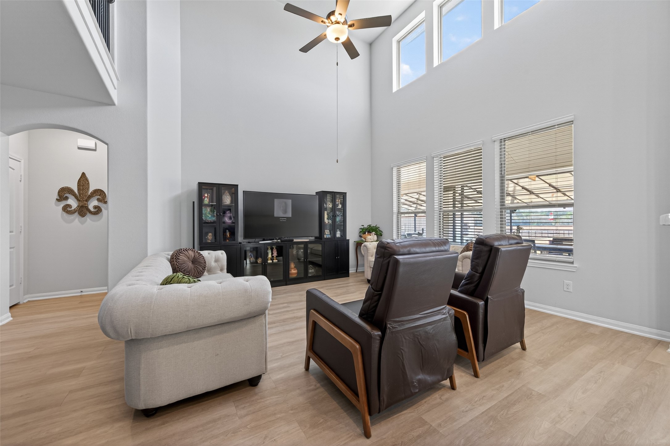 9725 Guadalupe Street Conroe, TX 77303 - Photo 10 of 41