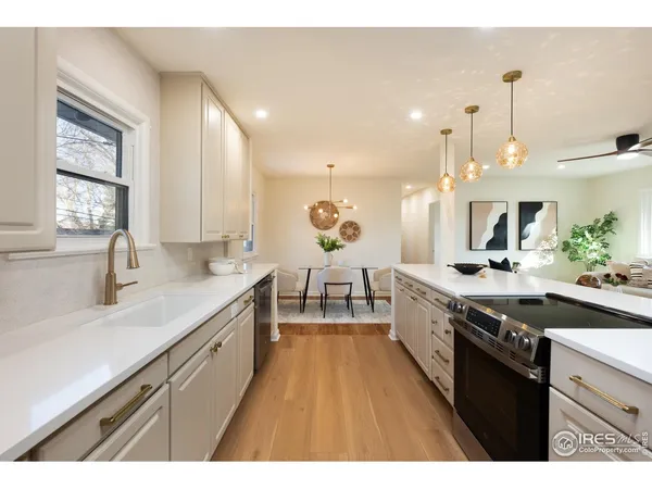 $640,000 | 6 Sunset Circle, Longmont, CO 80501