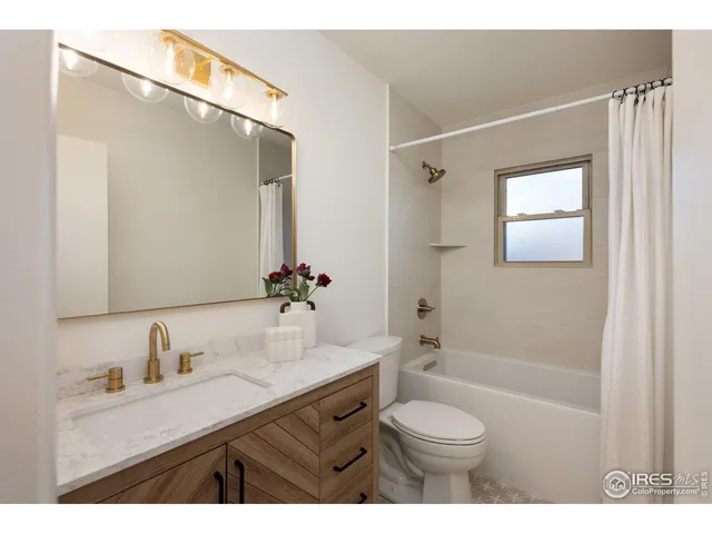 $650,000 | 6 Sunset Circle, Longmont, CO 80501