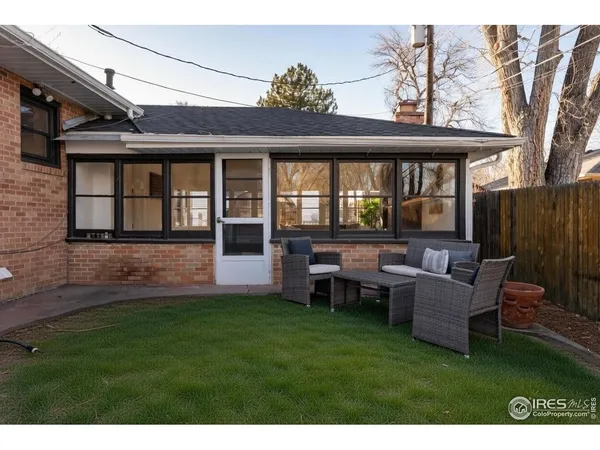 $640,000 | 6 Sunset Circle, Longmont, CO 80501
