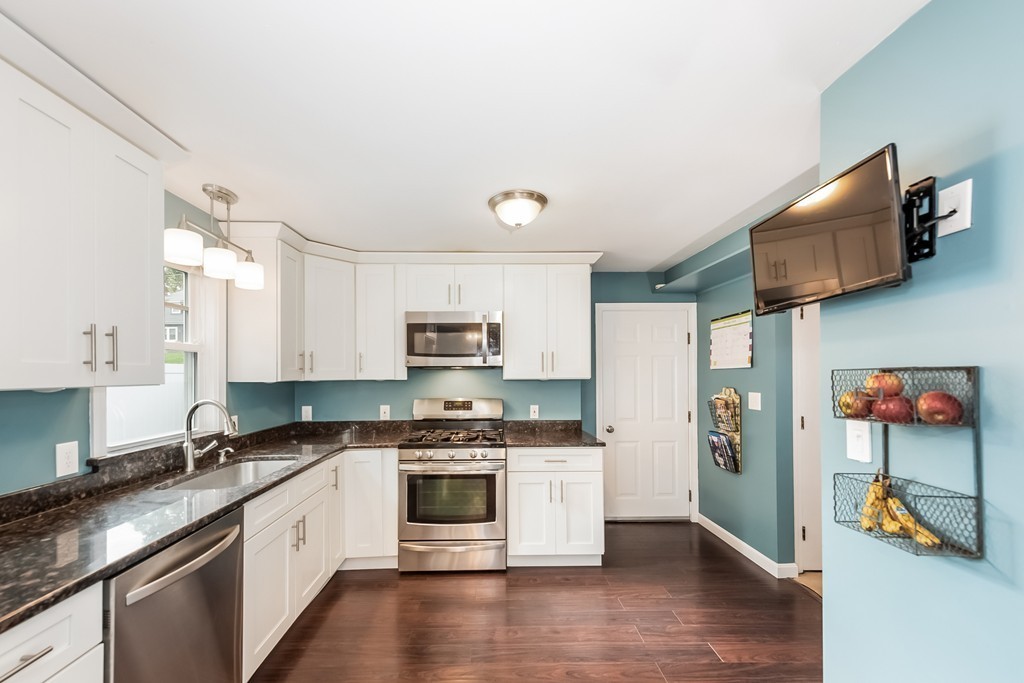 14 Molloy Road Georgetown, MA 01833 - Photo 10 of 24 Gallery Image 10