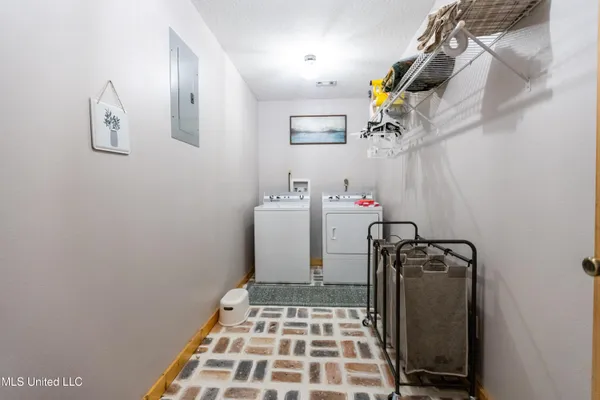 $425,000 | 119 Tadpole Lane, Lucedale, MS 39452