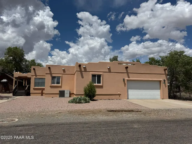 $325,000 | 22650 Railroad Avenue, Seligman, AZ 86337