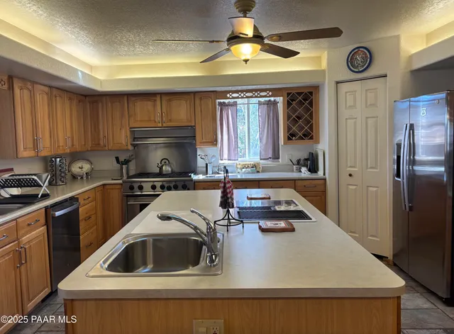 $325,000 | 22650 Railroad Avenue, Seligman, AZ 86337