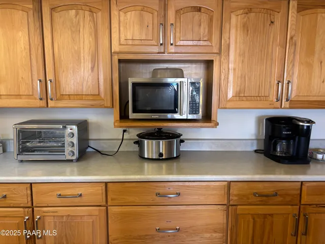 $325,000 | 22650 Railroad Avenue, Seligman, AZ 86337