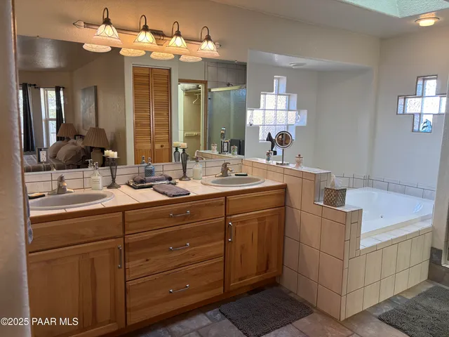 $325,000 | 22650 Railroad Avenue, Seligman, AZ 86337