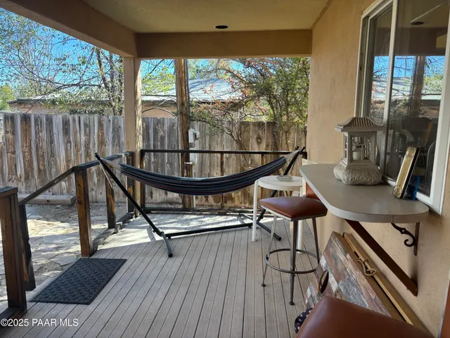 $325,000 | 22650 Railroad Avenue, Seligman, AZ 86337