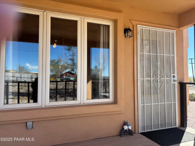 $325,000 | 22650 Railroad Avenue, Seligman, AZ 86337