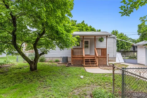 $189,900 | 9844 Mecca Lane, St. Ann, MO 63074