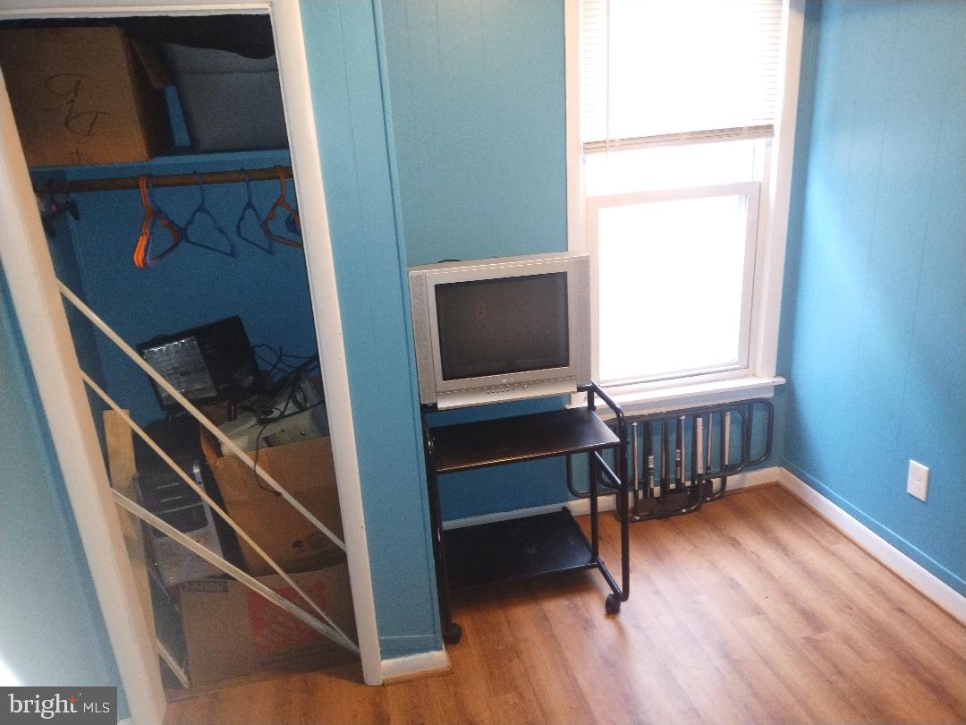 1718 Independence Avenue Southeast Washington, DC 20003 - Photo 15 of 33 Den