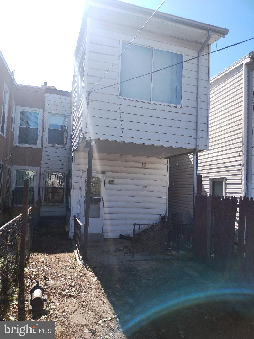 1718 Independence Avenue Southeast Washington, DC 20003 - Photo 29 of 37 a view of a house with a street