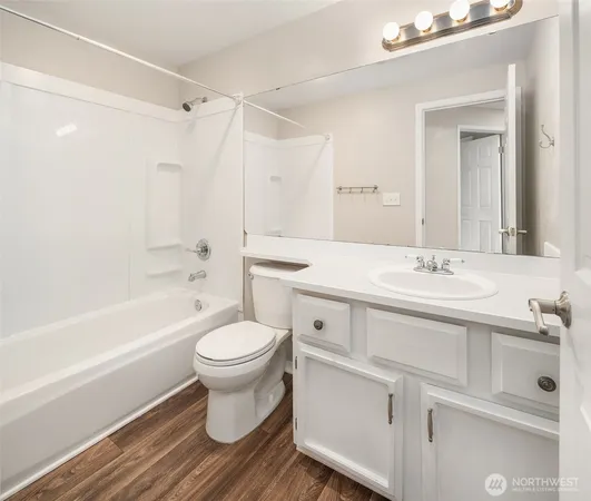 $3,400 | 22009 Southeast 277th Street, Maple Valley, WA 98038