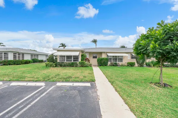 $162,500 | 212 West High Point Terrace, Unit A, Delray Beach, FL 33445