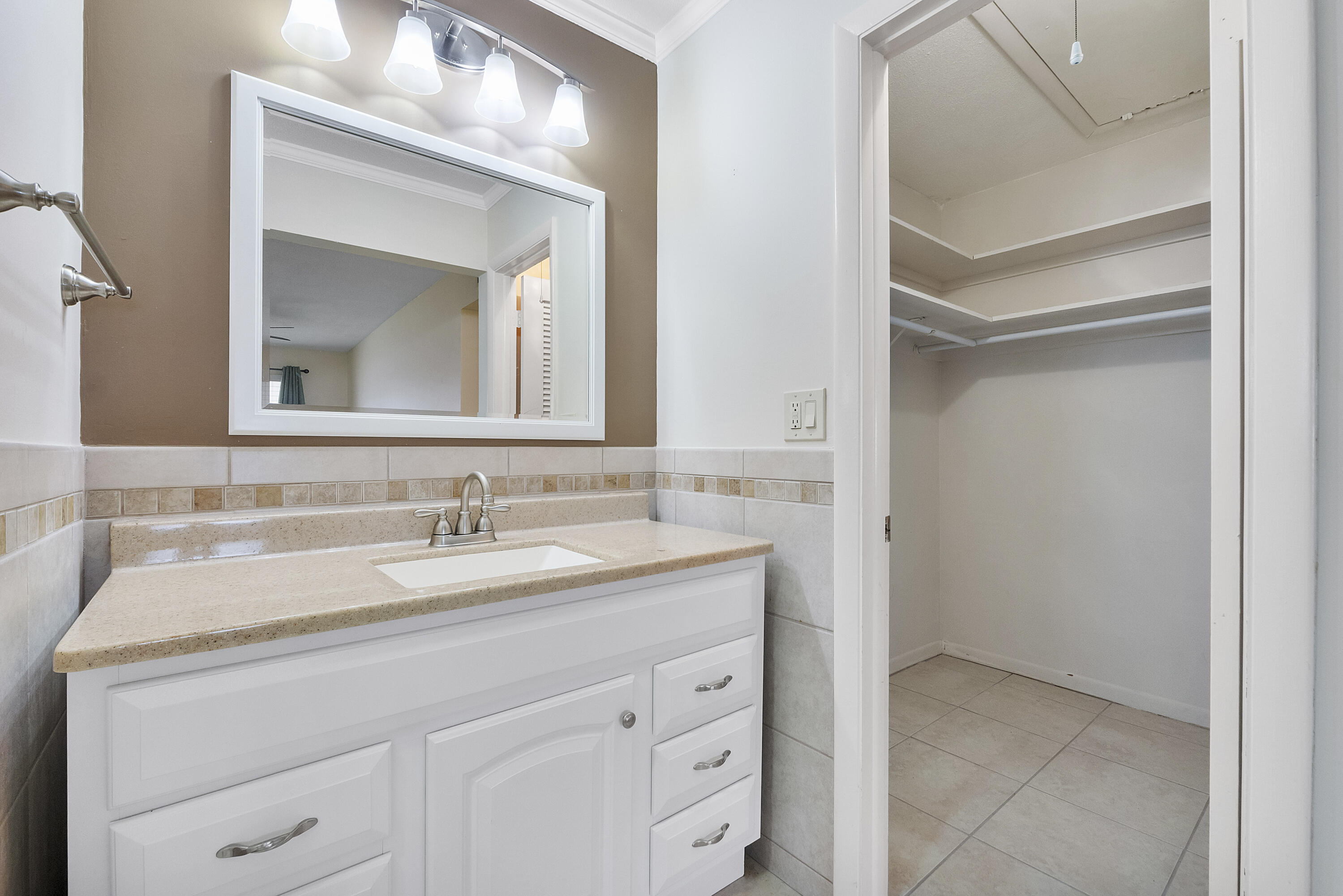 212 West High Point Terrace, Unit A Delray Beach, FL 33445 - Photo 21 of 34 212 W High Point Terr unit A_022