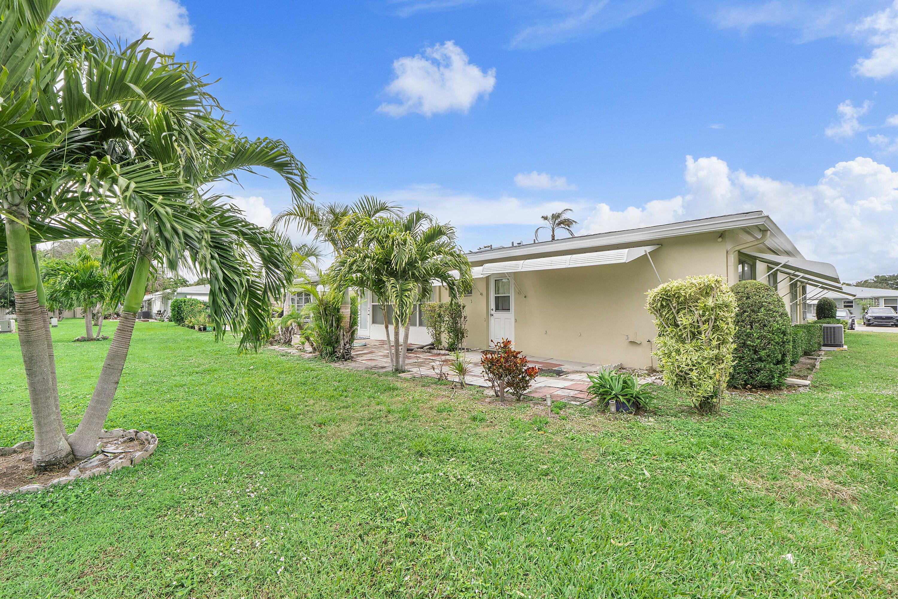 212 West High Point Terrace, Unit A Delray Beach, FL 33445 - Photo 23 of 34 212 W High Point Terr unit A_025