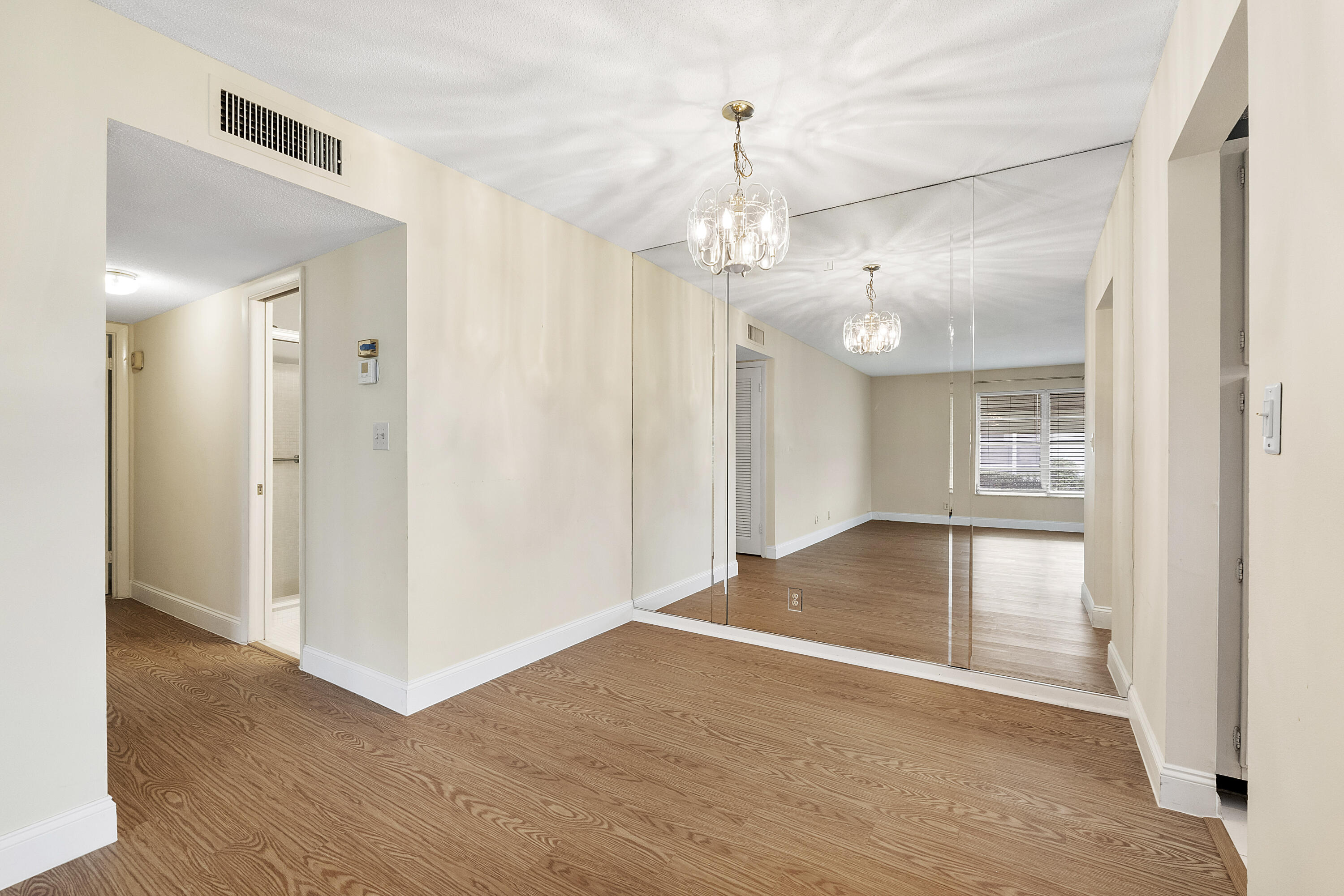 212 West High Point Terrace, Unit A Delray Beach, FL 33445 - Photo 7 of 34 212 W High Point Terr unit A_009