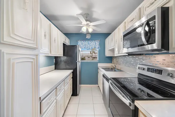 $162,500 | 212 West High Point Terrace, Unit A, Delray Beach, FL 33445