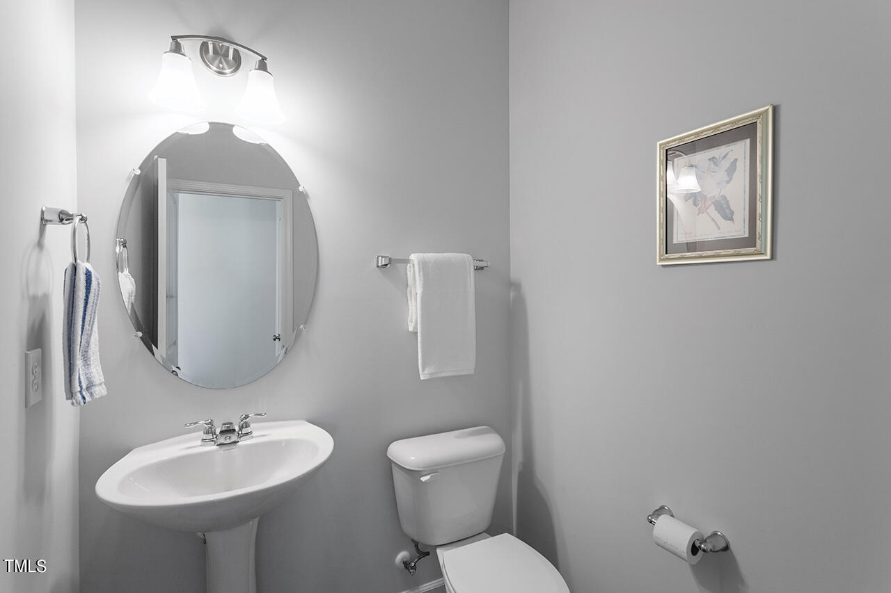 2532 Chert Lane Raleigh, NC 27610 - Photo 23 of 37 2532 Chert Lane_28