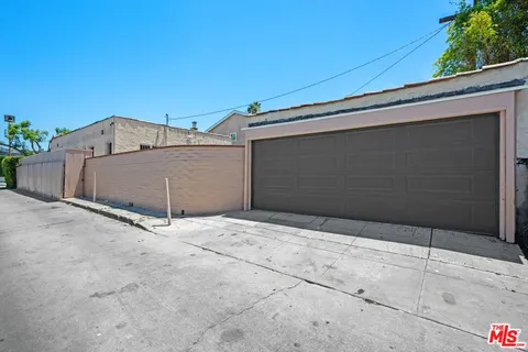 $1,650,000 | 637 North Detroit Street, Los Angeles, CA 90036