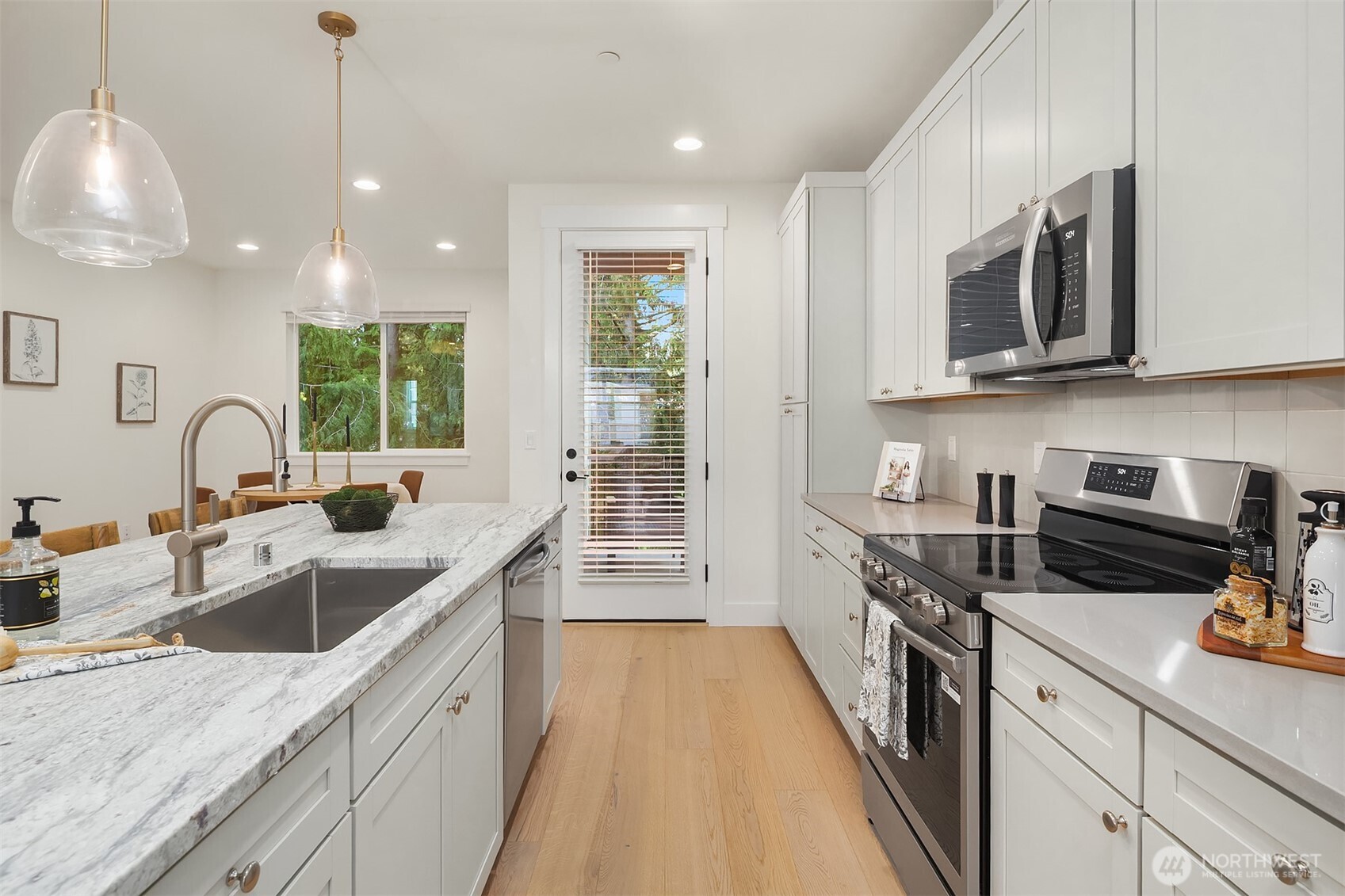 13 160th Place Southeast Bothell, WA 98012 - Photo 5 of 35