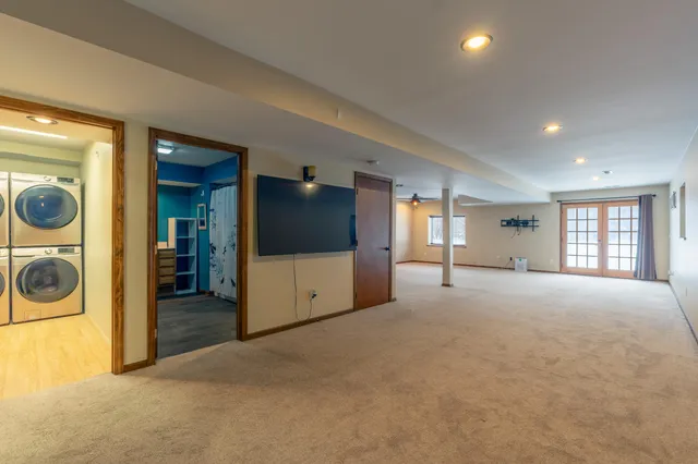 $525,000 | 5480 117th Avenue, Fennville, MI 49408