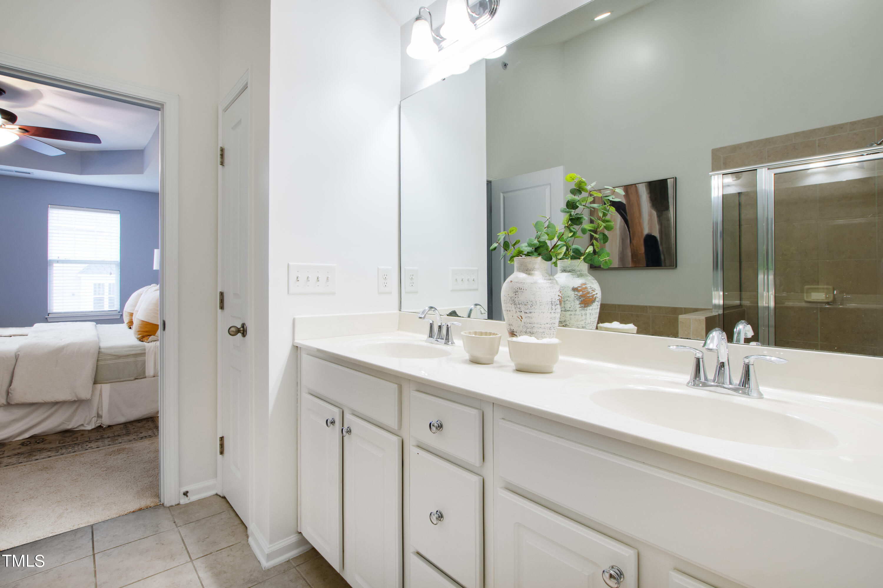 4704 Springerly Lane Raleigh, NC 27612 - Photo 23 of 42 BAthroom 4