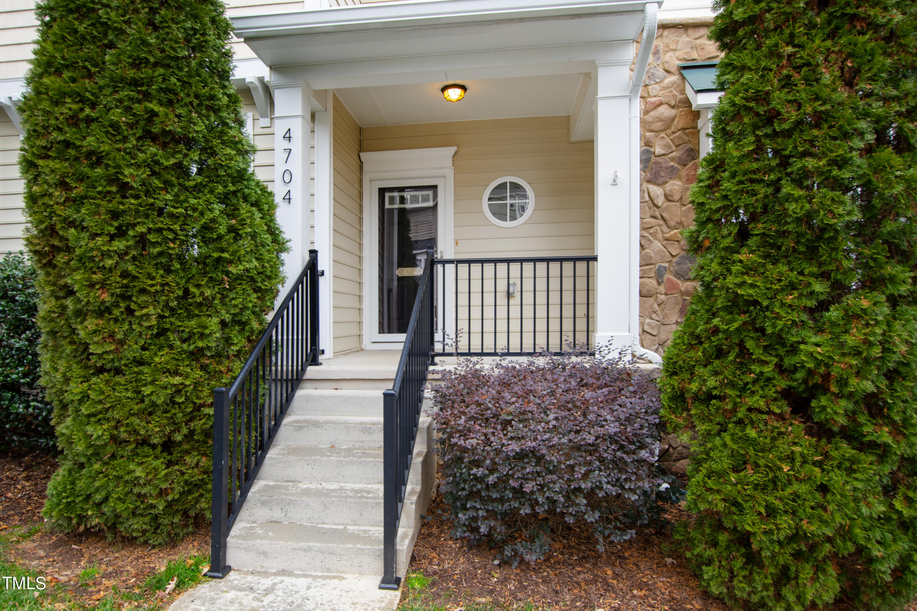 4704 Springerly Lane Raleigh, NC 27612 - Photo 3 of 42 Front 5