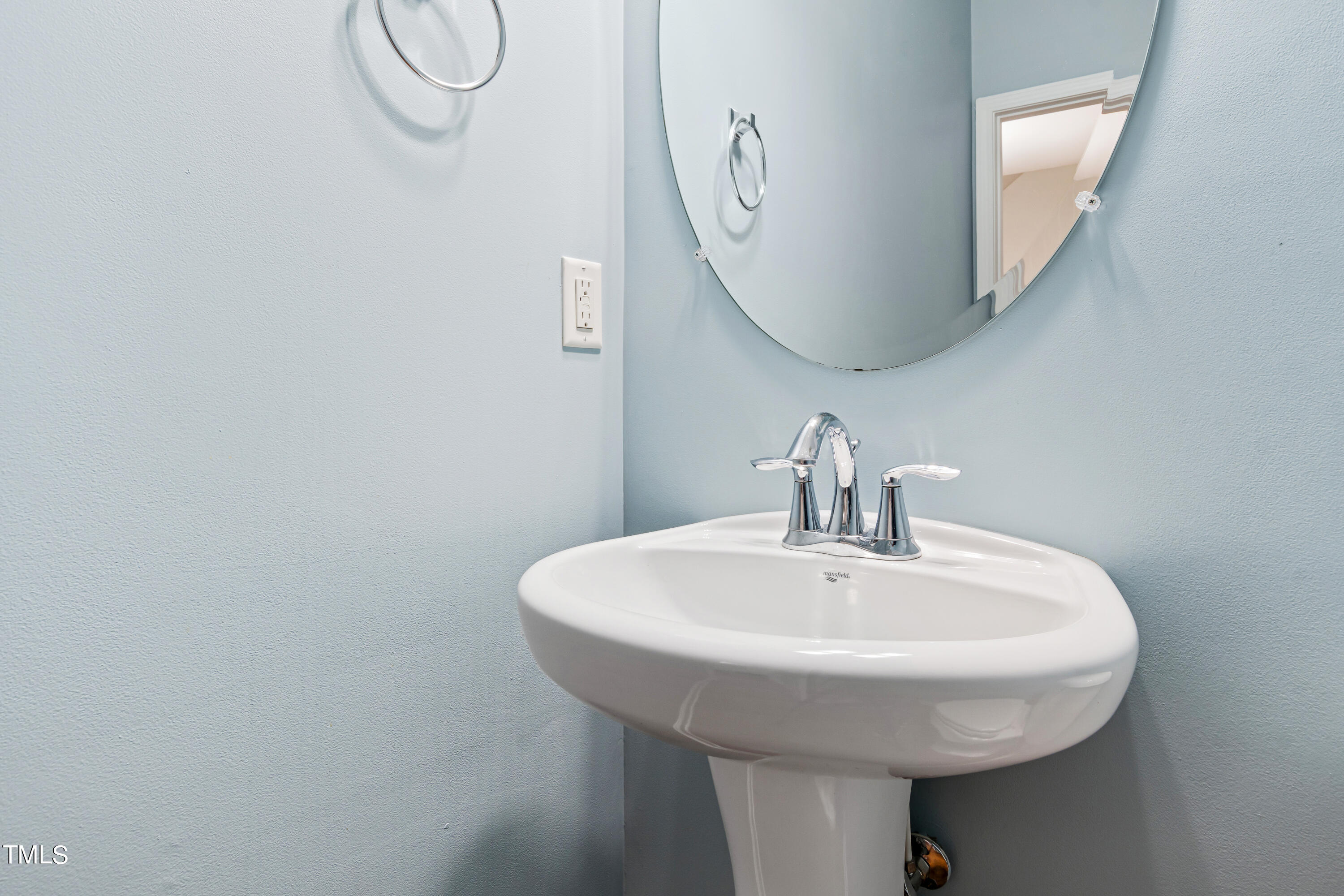 4704 Springerly Lane Raleigh, NC 27612 - Photo 9 of 42 Bathroom