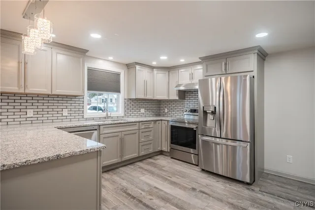 $299,900 | 5986 Smith Road, Cicero, NY 13212