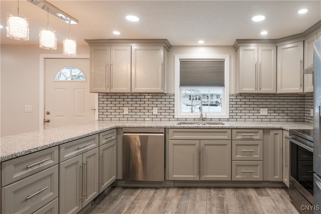 5986 Smith Road Cicero, NY 13212 - Photo 16 of 48