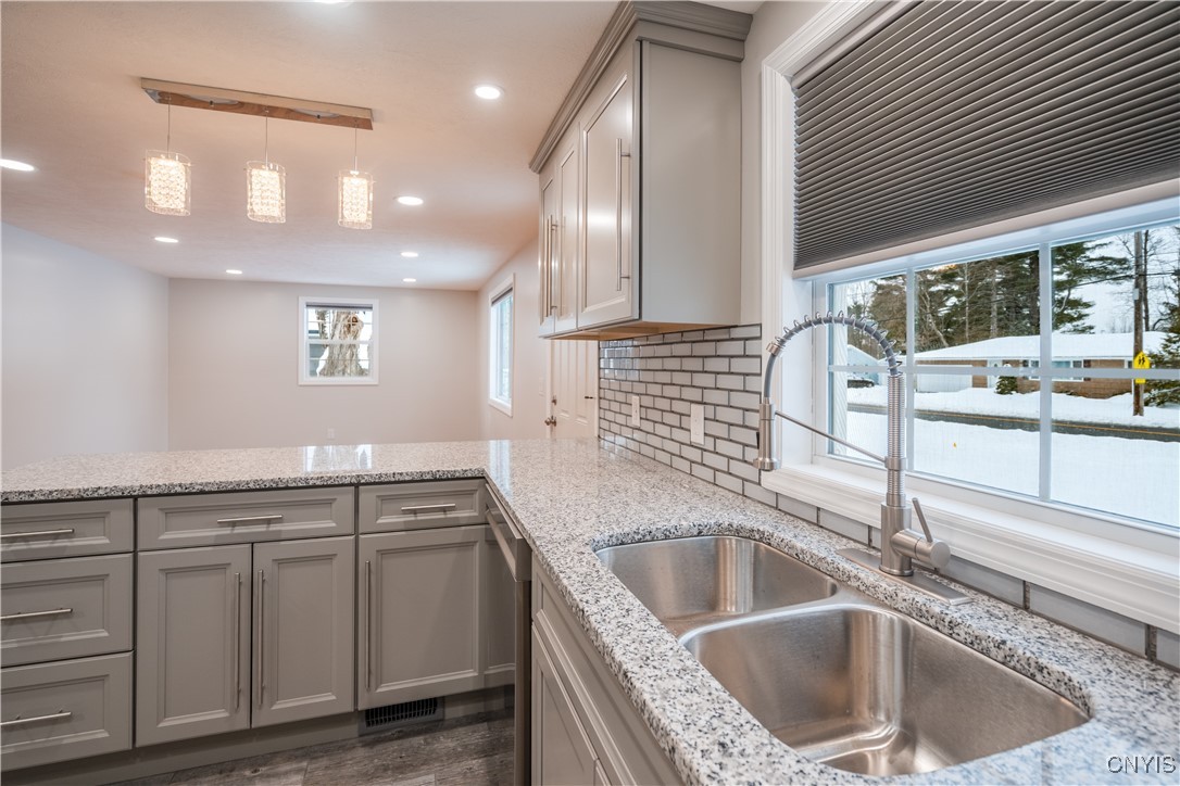 5986 Smith Road Cicero, NY 13212 - Photo 17 of 48