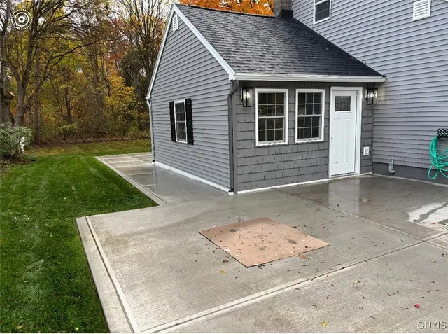 $299,900 | 5986 Smith Road, Cicero, NY 13212