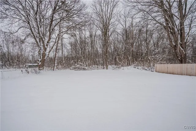 $299,900 | 5986 Smith Road, Cicero, NY 13212