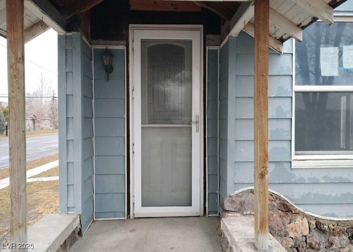 403 4th Street Wells, NV 89835 - Photo 4 of 14