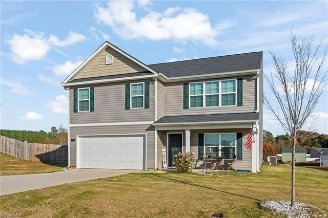 $315,000 | 224 Squire Avenue, Lexington, NC 27295