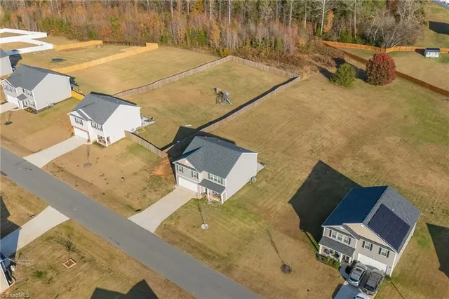 $315,000 | 224 Squire Avenue, Lexington, NC 27295