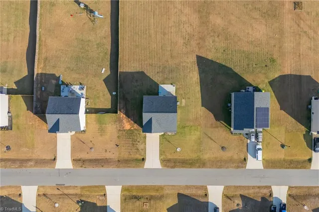 $315,000 | 224 Squire Avenue, Lexington, NC 27295