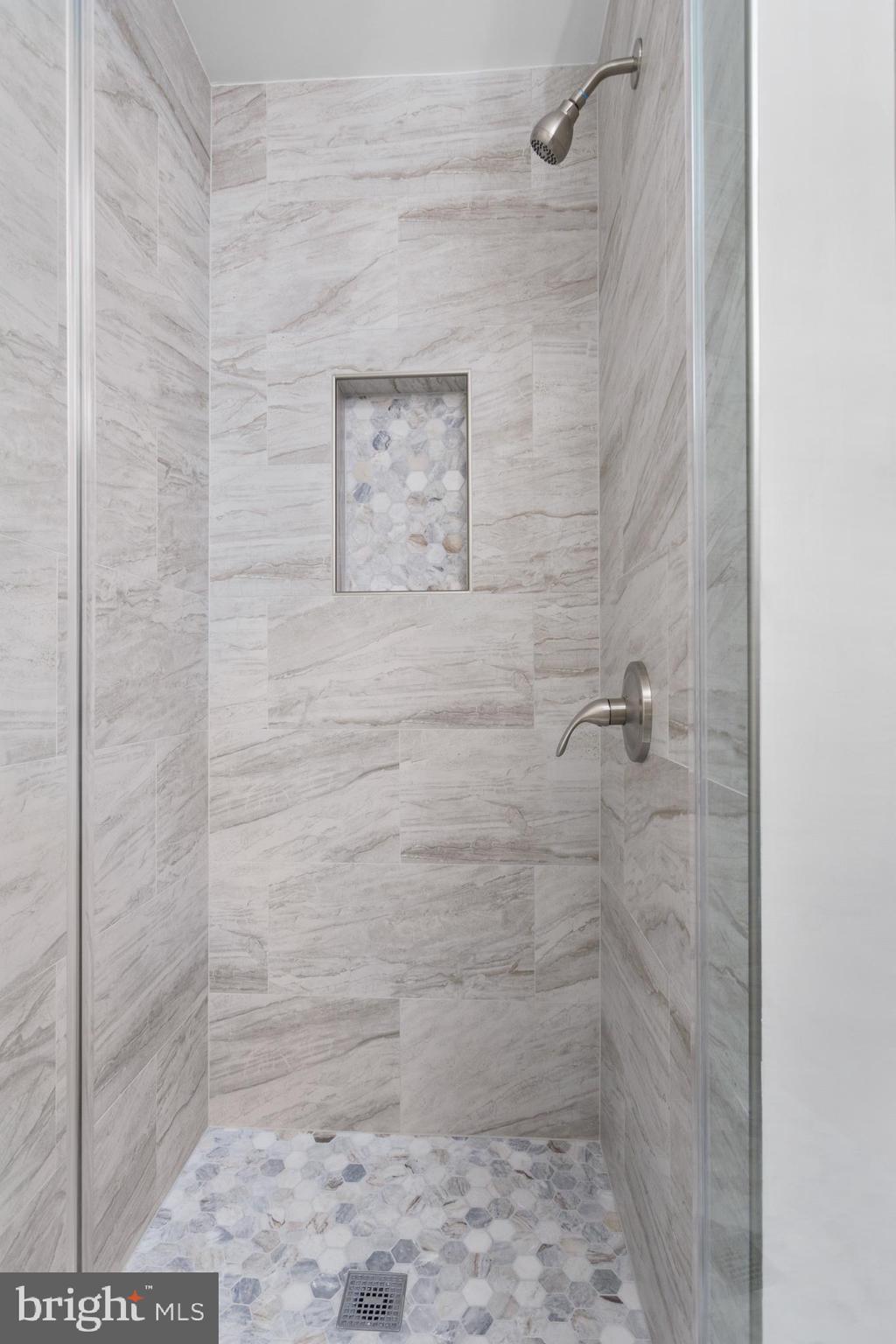 106 Palmer Road Pennington, NJ 08534 - Photo 17 of 42