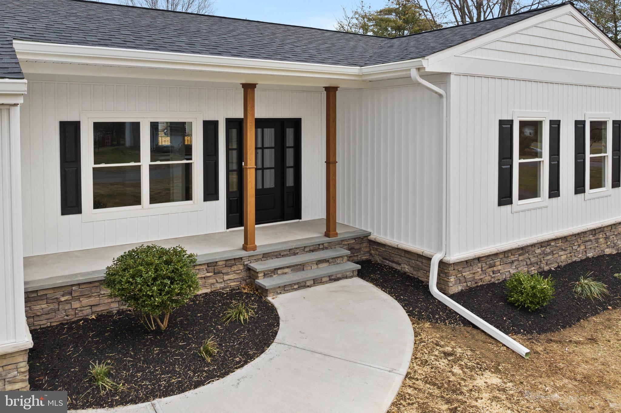 106 Palmer Road Pennington, NJ 08534 - Photo 2 of 42 Porch View
