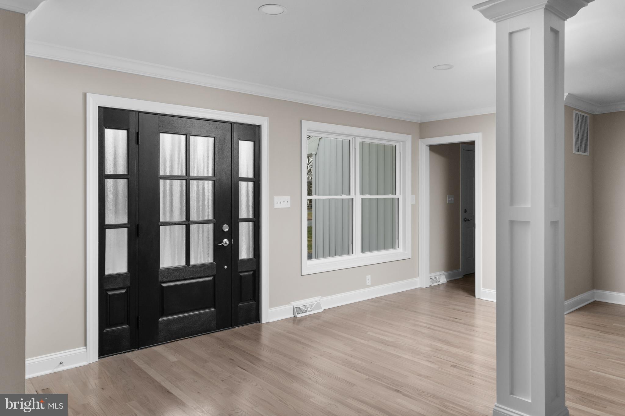 106 Palmer Road Pennington, NJ 08534 - Photo 4 of 42 Entry