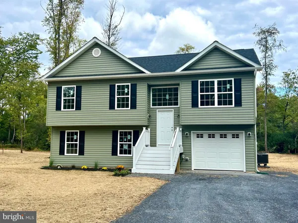 $484,900 | 60 Old Oak Lane, Front Royal, VA 22630
