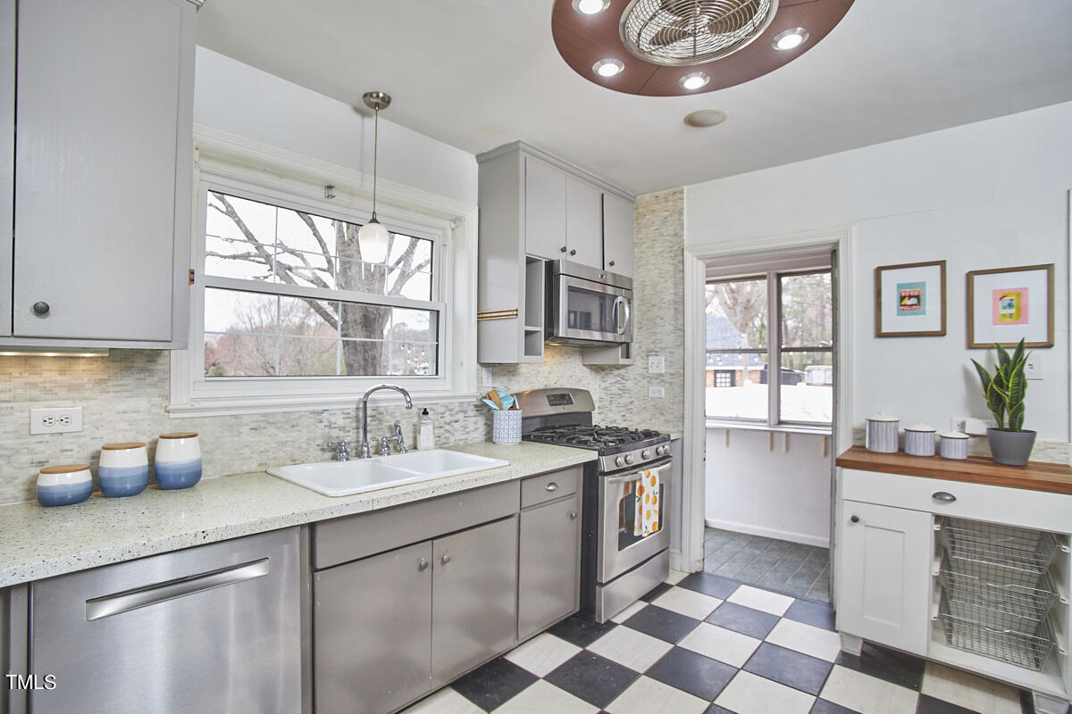 2117 Ruffin Street Durham, NC 27704 - Photo 22 of 61 20